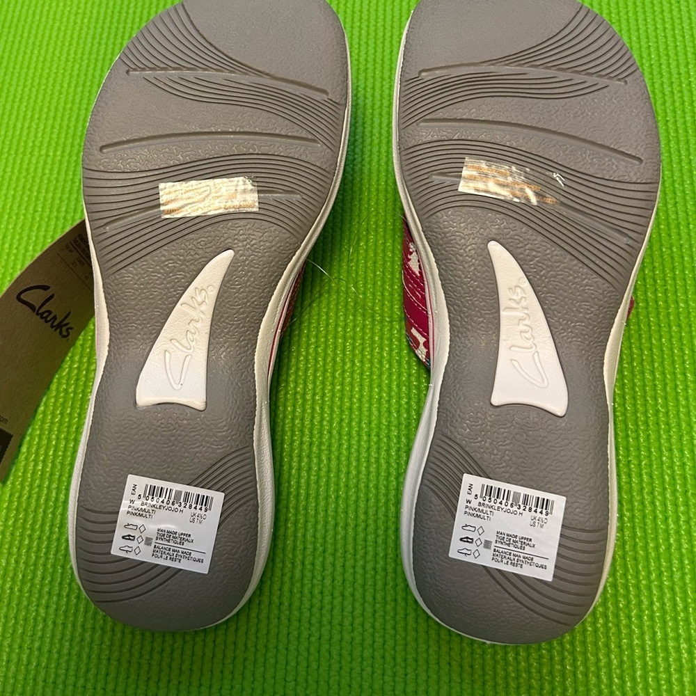 Clarks Pink and White Sandals for Everyday Comfort size 7 NWT - Picture 5 of 7